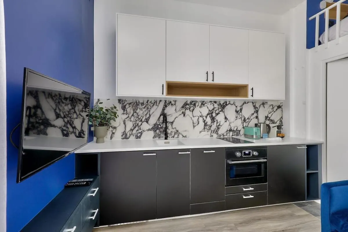 Studio Design Au Coeur Du Marais Paris